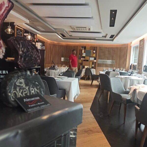 restaurantealmansa-interior-comerensevilla