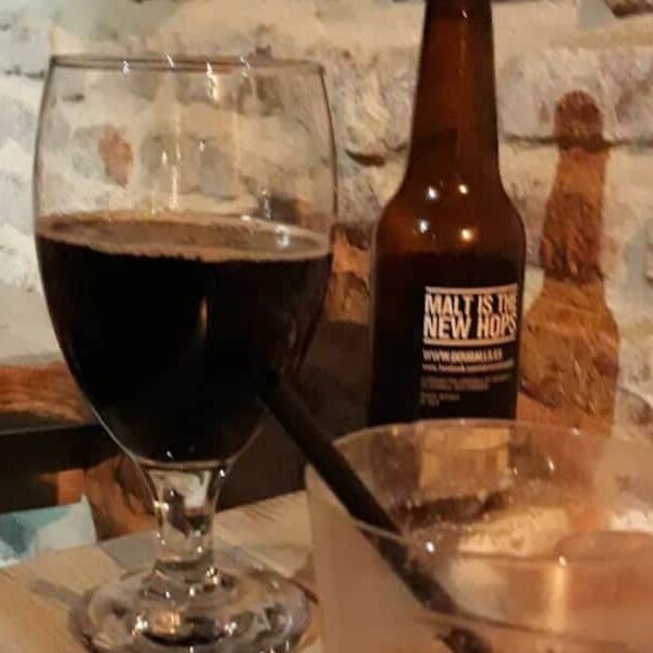 copa de vino y cerveza
