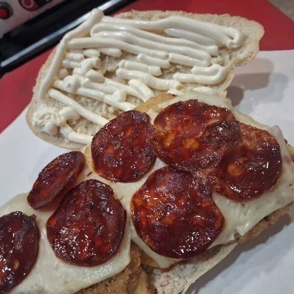 comer bocadillo completo en sevilla