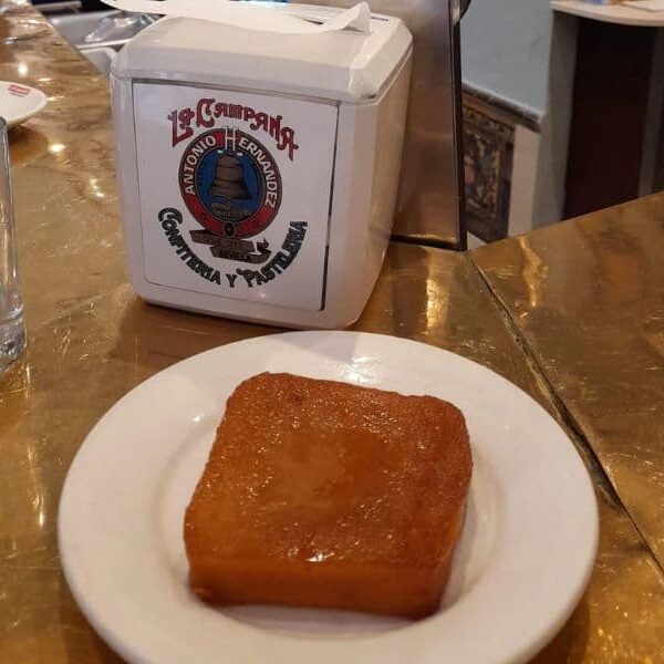 comer torrijas en sevilla